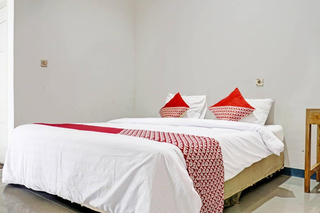 Oyo 90483 Homestay Permata Syariah Bangko Kültér fotó