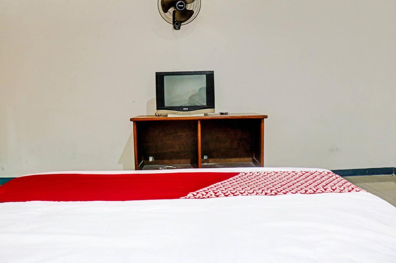 Oyo 90483 Homestay Permata Syariah Bangko Kültér fotó