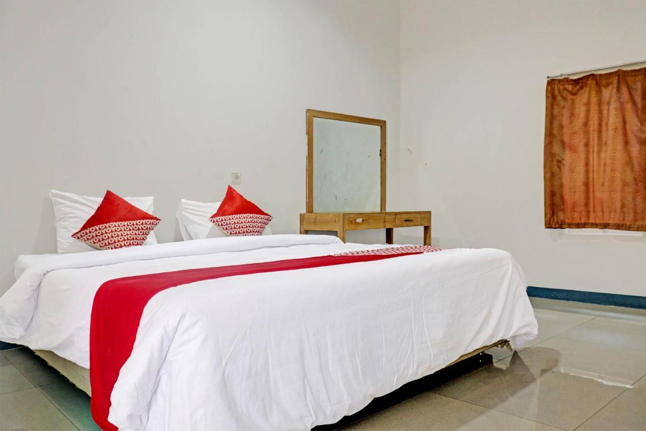 Oyo 90483 Homestay Permata Syariah Bangko Kültér fotó