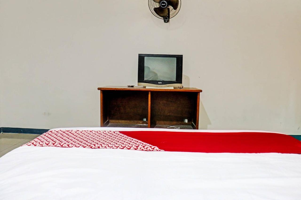Oyo 90483 Homestay Permata Syariah Bangko Kültér fotó
